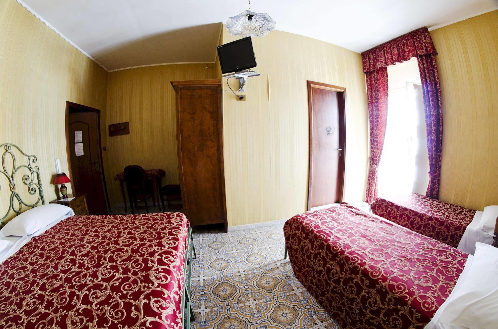 Hotel Villa Maria 나폴리 외부 사진