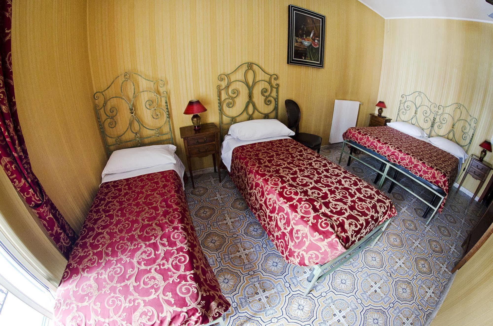 Hotel Villa Maria 나폴리 외부 사진
