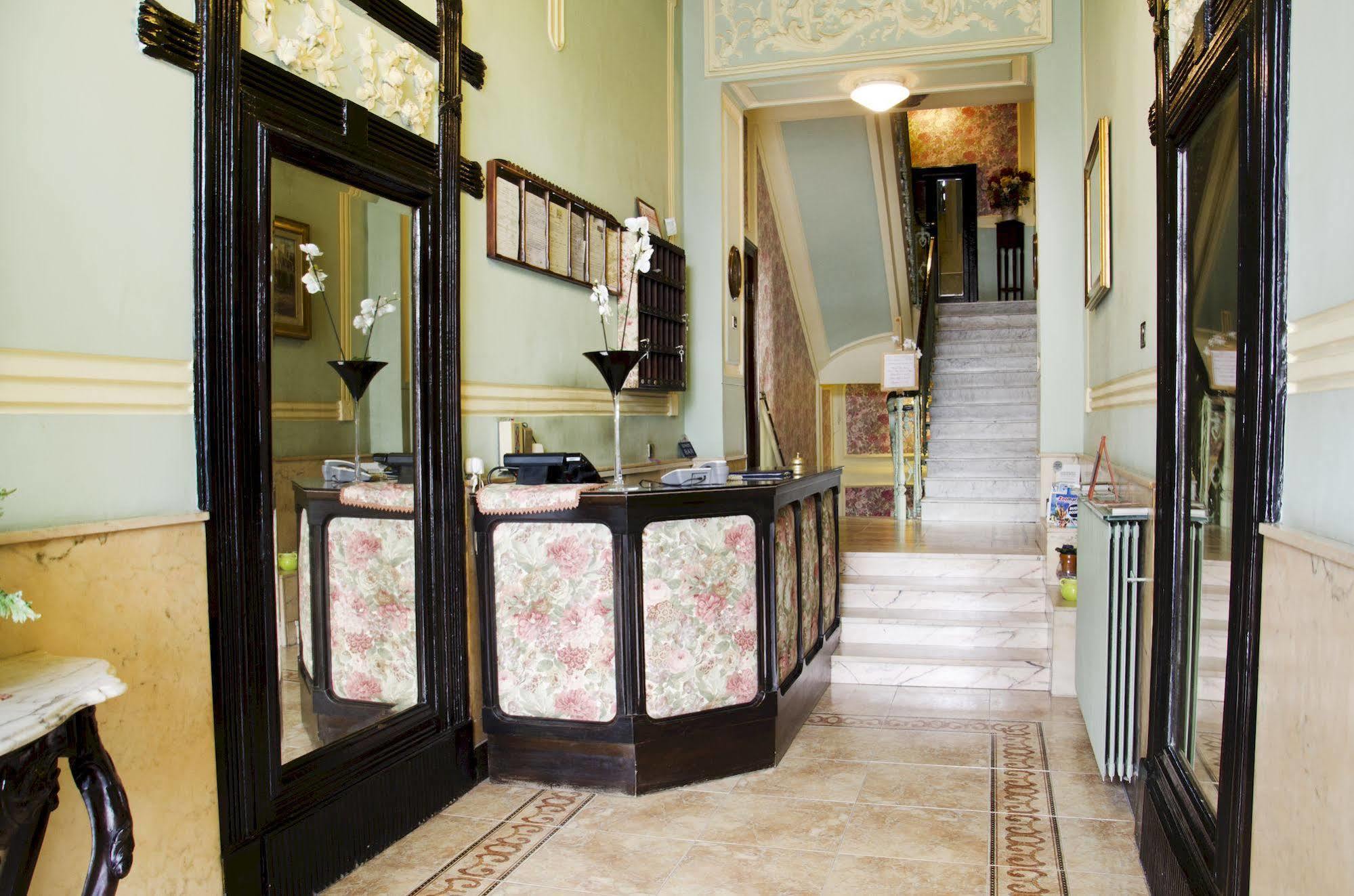 Hotel Villa Maria 나폴리 외부 사진